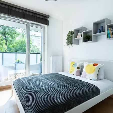 Pure Inzynierska - Parking Free Wrocław