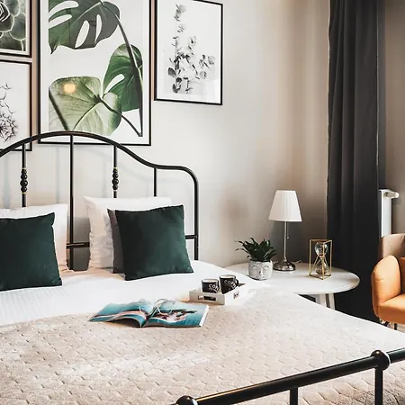 Pure Inzynierska - Parking Free アパート *