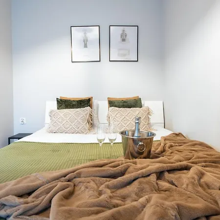 Pure Inzynierska - Parking Free * Wrocław