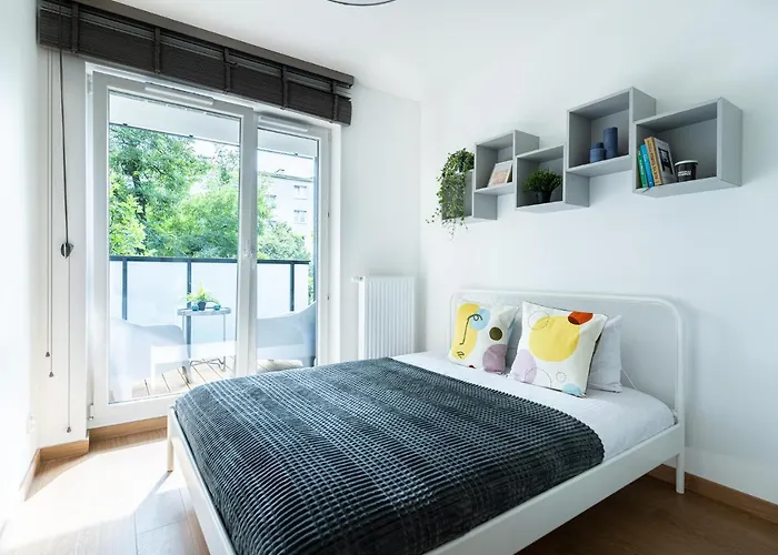 Pure Inzynierska - Parking Free 弗罗茨瓦夫